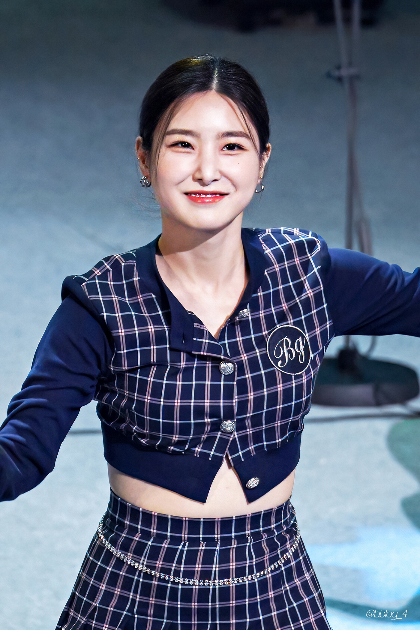 오랜만에 팬들 만나서 행복해하는 브레이브 걸스 jpgif | 인스티즈