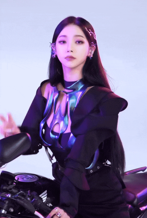 에스파 리더 카리나 배꼽 모양 | 인스티즈