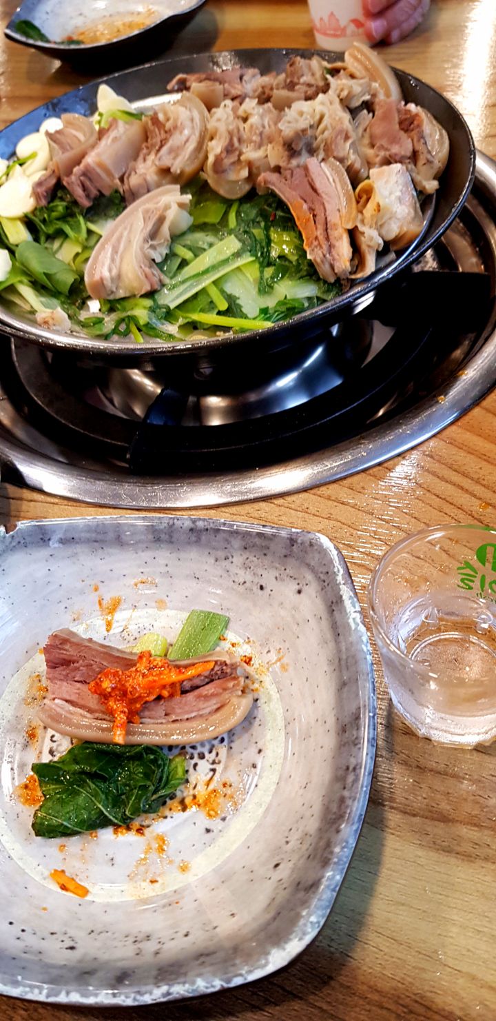 흑염소수육(1인)