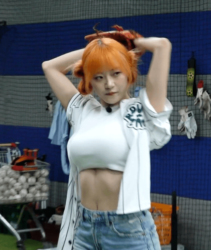 키 166cm / 몸무게 46kg / 시그니처 지원 압도적 가슴 크기 