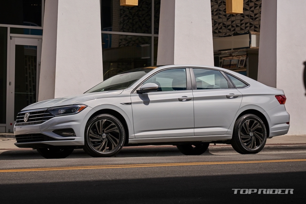 현재 시점 국내 자동차 커뮤니티 최대 떡밥 | 인스티즈