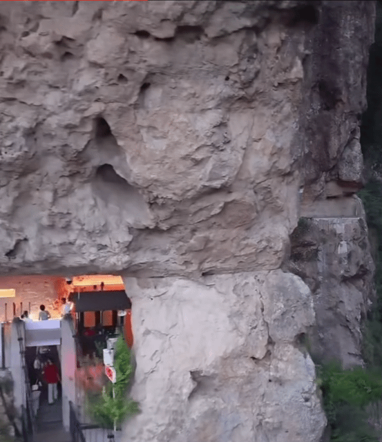 중국 저장성 1000m 높이 절벽 카페 | 인스티즈