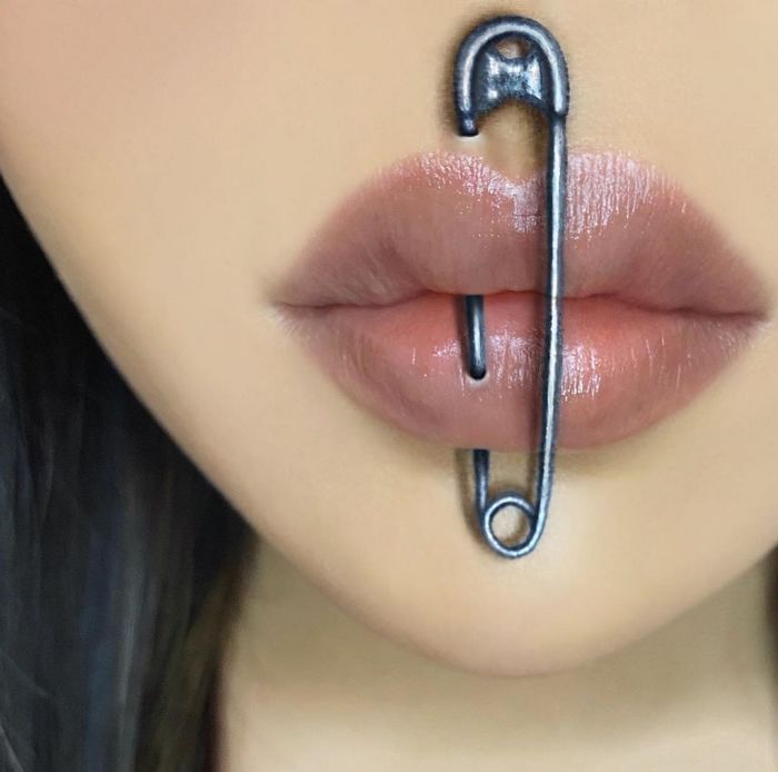 괴기스러운 착시 메이크업 | 인스티즈