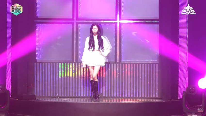 163cm.....비율 레전드 아이돌.gif | 인스티즈