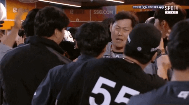 d190f0a899a376257f061c573ba6056497e8f0e3