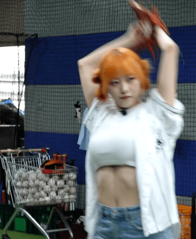 키 166cm / 몸무게 46kg / 시그니처 지원 압도적 가슴 크기 