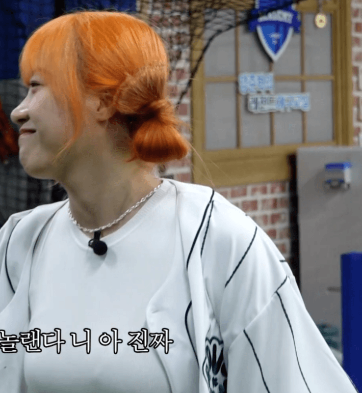 키 166cm / 몸무게 46kg / 시그니처 지원 압도적 가슴 크기 