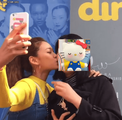 오징어게임 새벽이 정호연 팬서비스 ㄷㄷㄷ.gif | 인스티즈