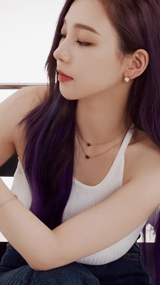 카리나는 인간이에요 AI가 아니라.gif | 인스티즈