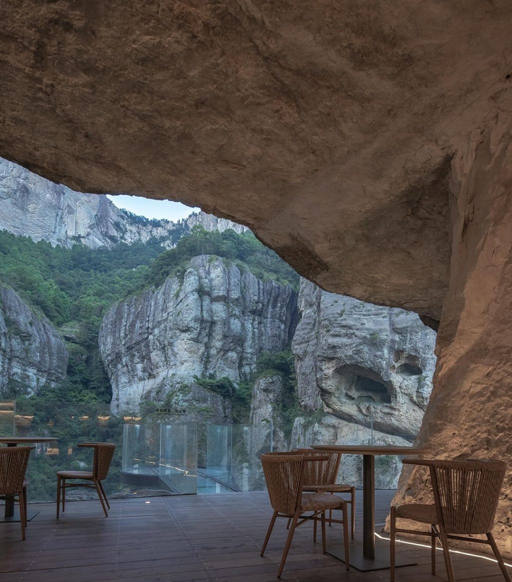 중국 저장성 1000m 높이 절벽 카페 | 인스티즈