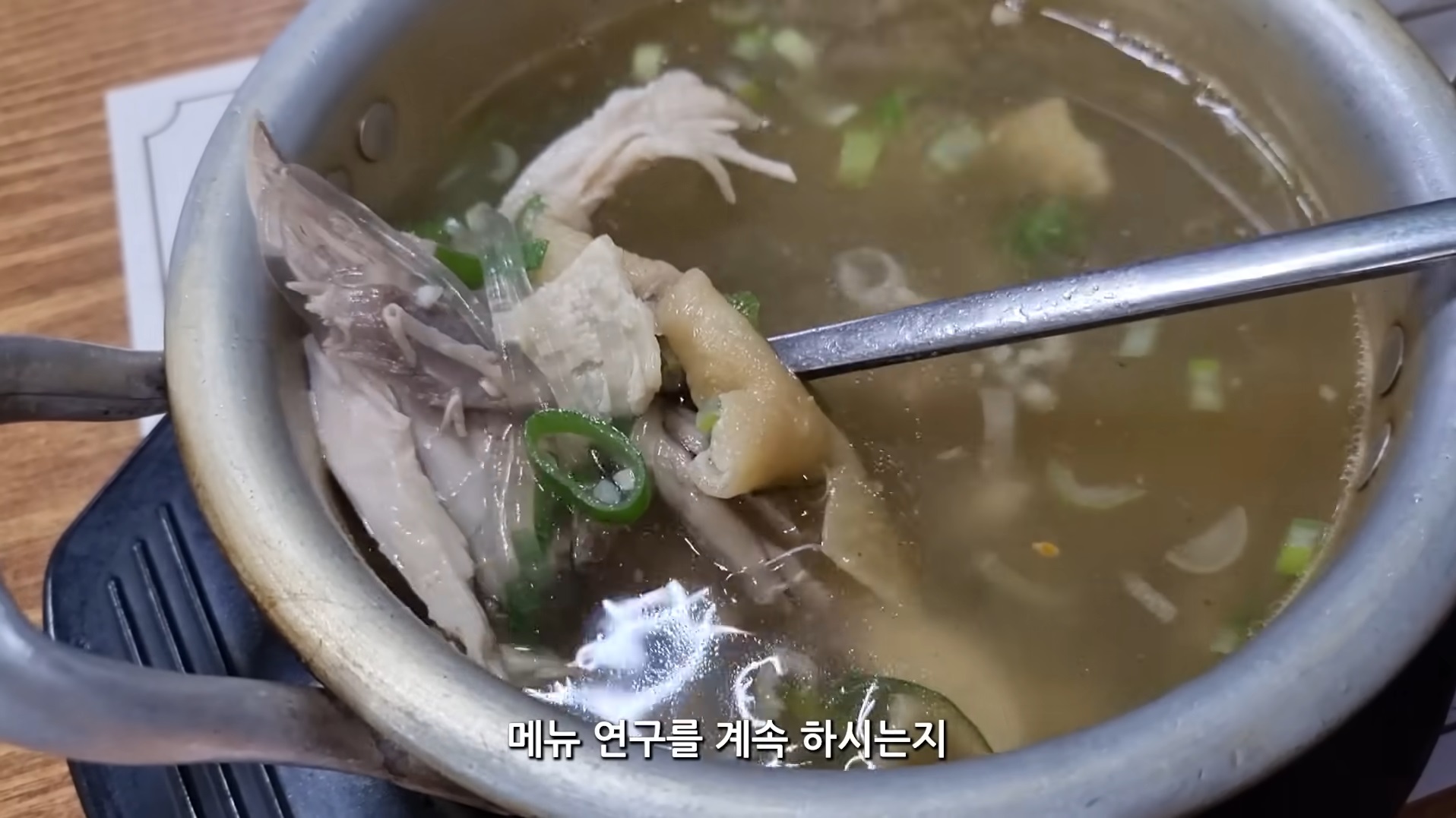 e889f852576dcc9e1ef20887ff100593aae491a2