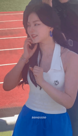 걸그룹 스테이씨의 고양이상 아이사 실물느낌.gif | 인스티즈