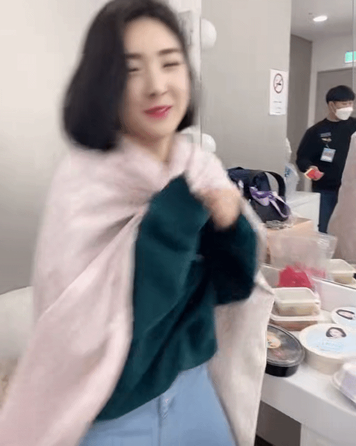 브레이브걸스 단발좌 유나 날다람쥐 금손 팬아트 | 인스티즈