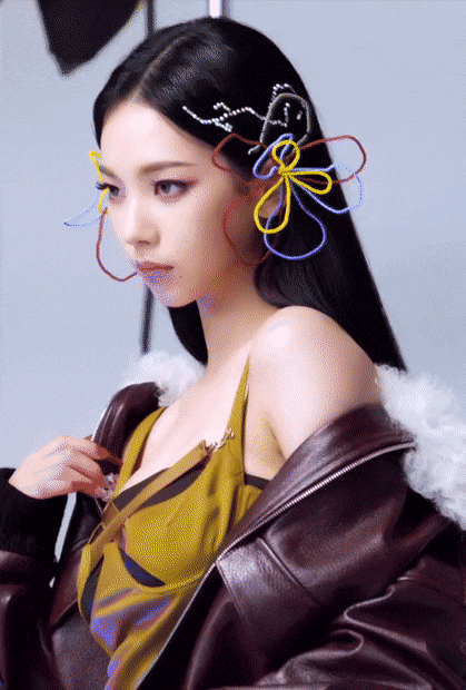 에스파 리더 카리나 배꼽 모양 | 인스티즈