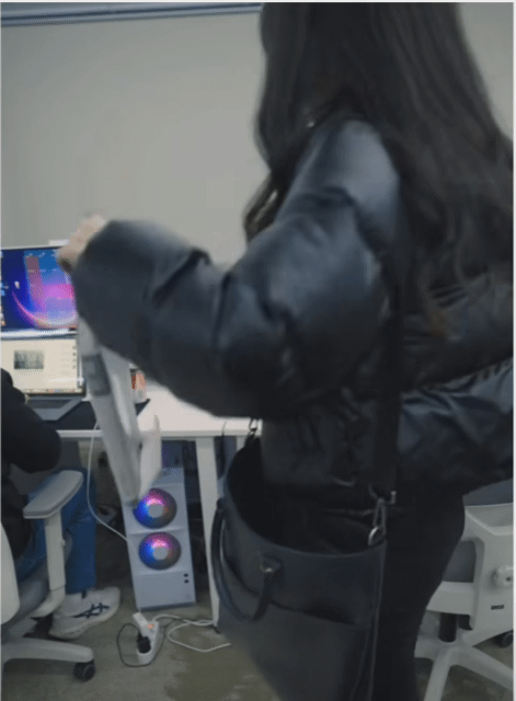  생리대 털어뜨린 여직원에 대한 사례 3가지 | 인스티즈