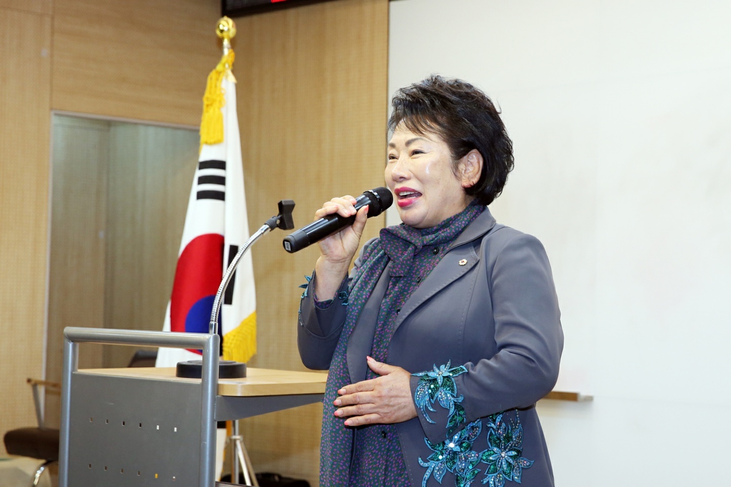 정정원헤어룩 이미지