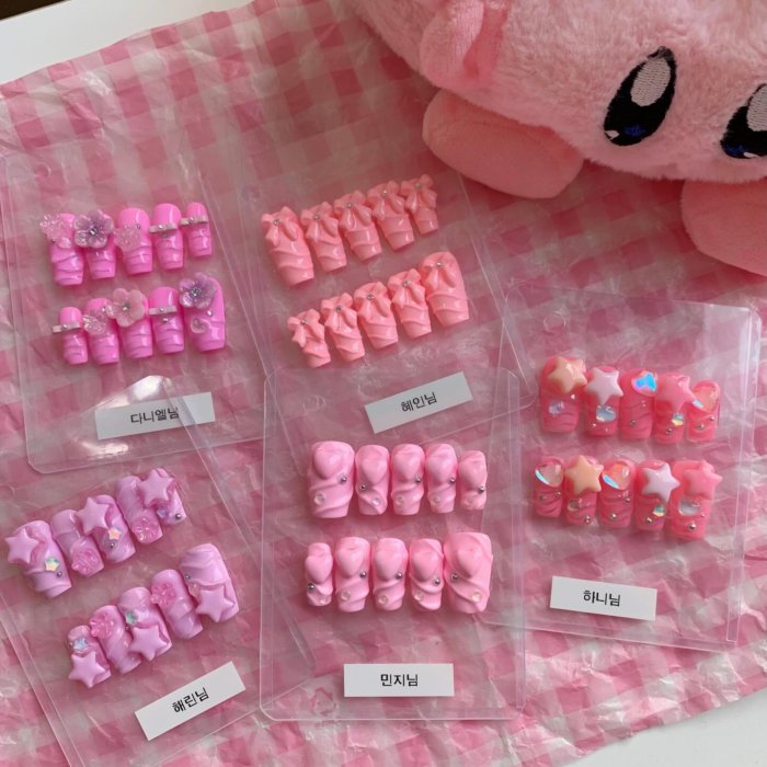 네일뉴진스 이미지