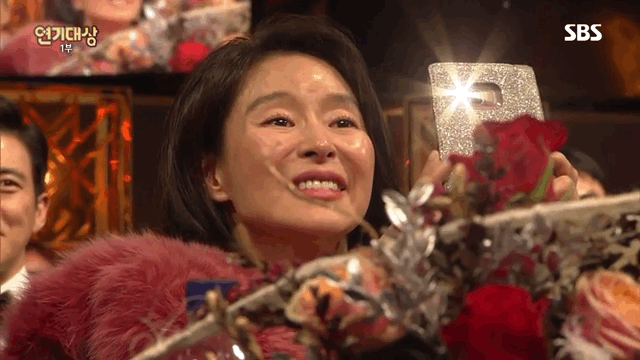 상은 김선아가 받는데 왜 예지원이 울어...gif | 인스티즈