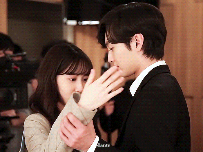 본방보다 더 설레는 브람스를 좋아하세요 메이킹.gif | 인스티즈