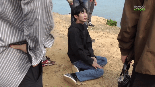 계속 물어보는 이준기와 달래는 문채원(너랑 멜로 좀 더 하려고 그런거야) | 인스티즈