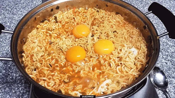 점심에 라면 먹을까? | 인스티즈
