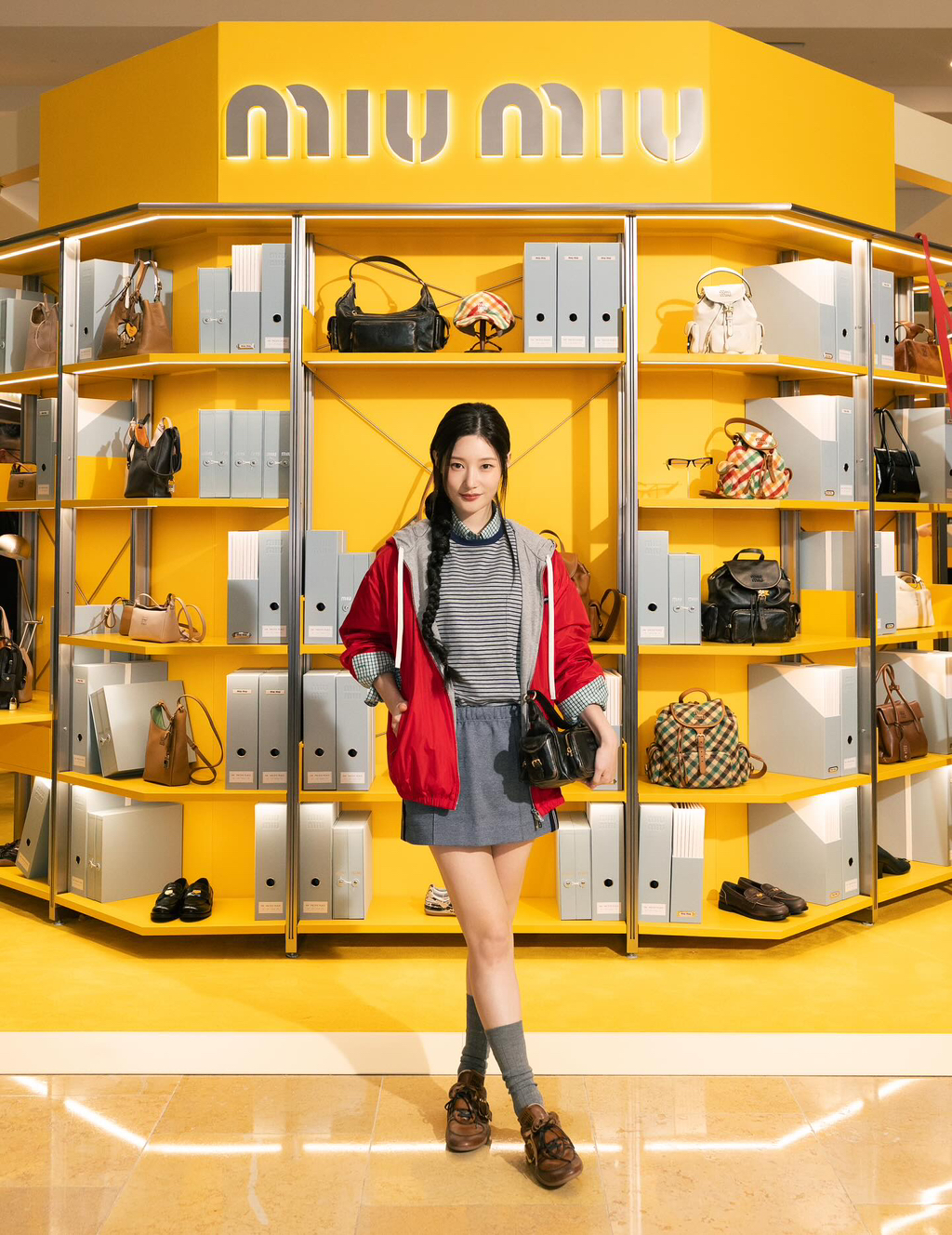 정채연 인스타 업로드 (미우미우) | 인스티즈