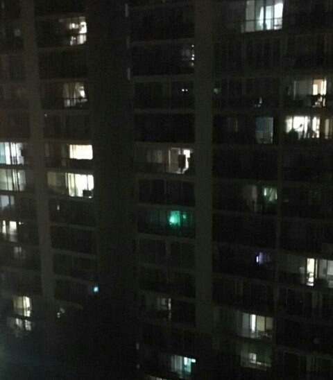 샤이니 경광봉 혼자일때 vs 단체로 있을때 존재감차이 | 인스티즈