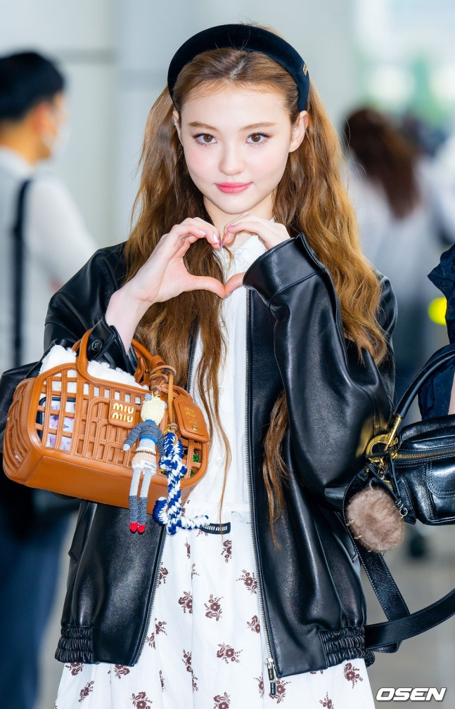 미모 리즈 찍었다는 오늘자 미야오 출국 사진 | 인스티즈