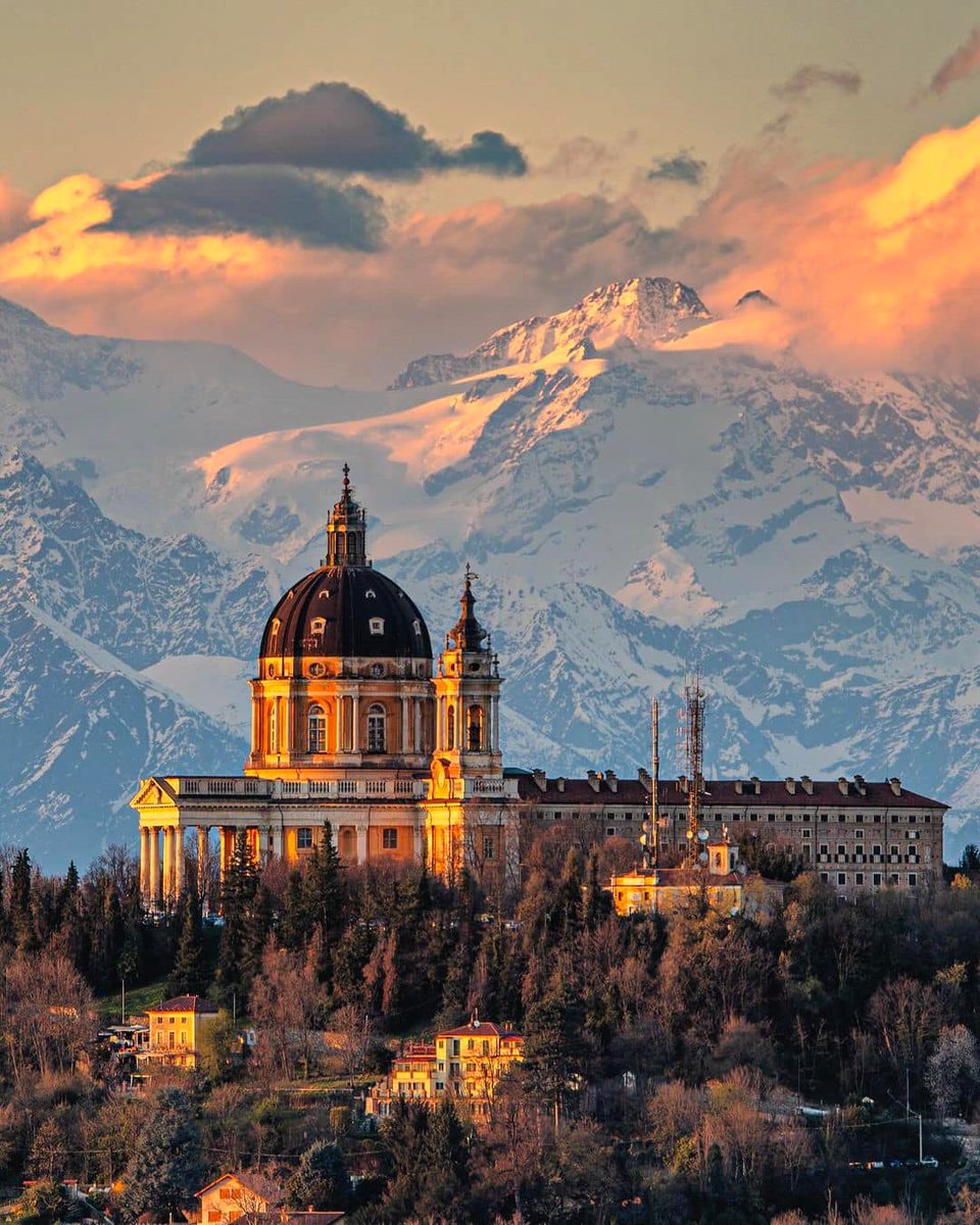 이탈리아 알프스 산 속 성당 | 인스티즈