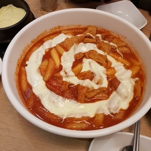 떡볶이에 치즈 추가 | 인스티즈
