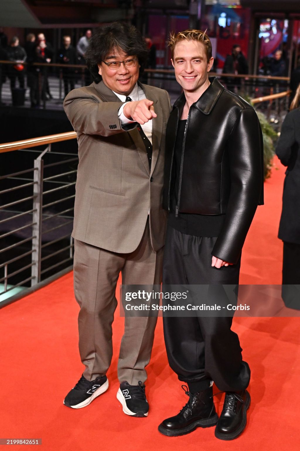 오늘자 베를린 영화제 로버트 패틴슨 | 인스티즈