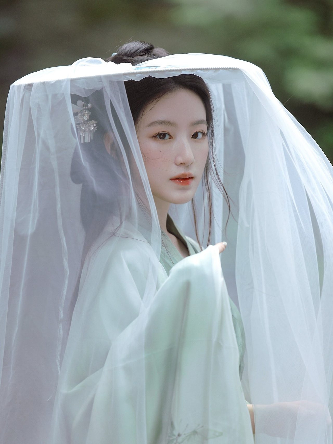 알티타는 중인 중화권 사극풍 의상 입은 슈화 | 인스티즈