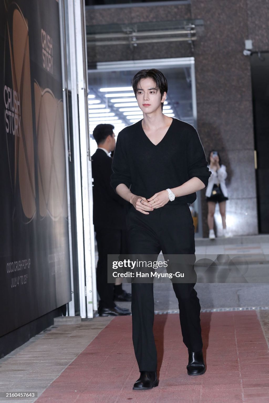 샤넬 코코 크러쉬 팝업 행사 더보이즈 영훈 게티 이미지 | 인스티즈