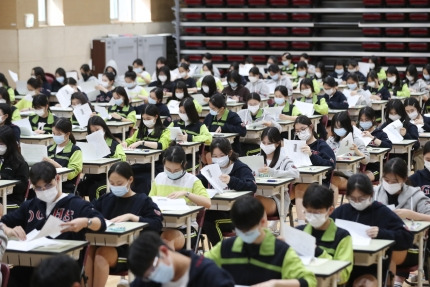 [단독] 갑작스런 임시공휴일에 서울 중·고교 5곳 중 1곳꼴로 시험 일정 바꿨다 | 인스티즈
