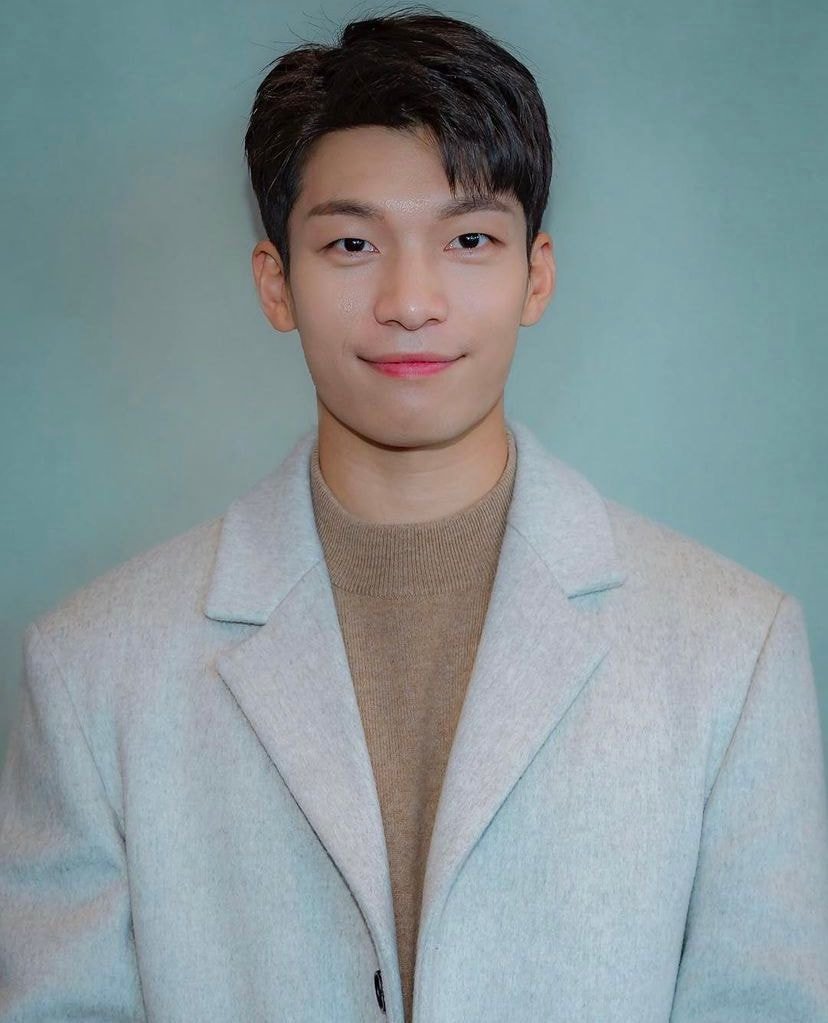오징어 게임 경찰 황준호역 위하준 출연작 | 인스티즈
