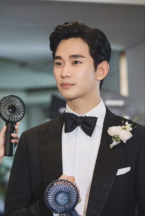 김수현 소속사 인스타 업뎃 | 인스티즈