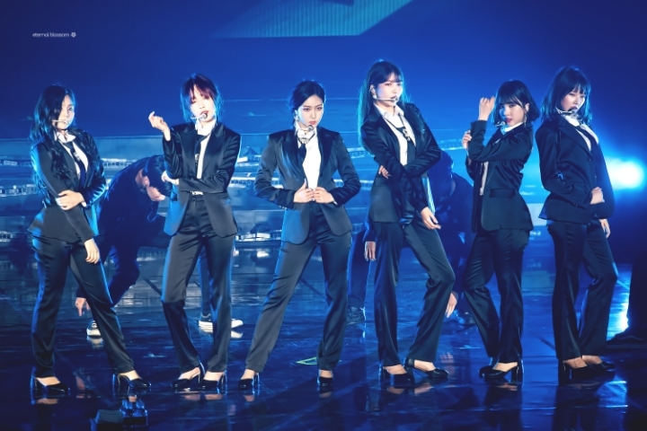 바지 안입는다고? 응 아니야~ 여돌들의 컨셉 변화 | 인스티즈