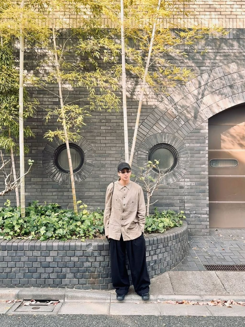 방탄소년단 알엠 인스타 사진 업뎃 | 인스티즈