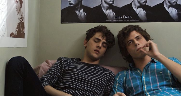 친했던 친구와 점점 보는 세상의 풍경이 달라진다는 건 참 슬픈 일이야.twt | 인스티즈