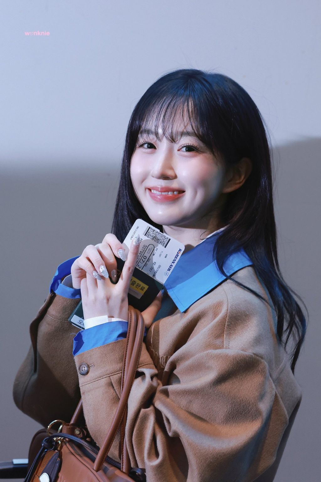 오늘자 너무 예뻤던 엔믹스 해원 공항 출국사진 | 인스티즈