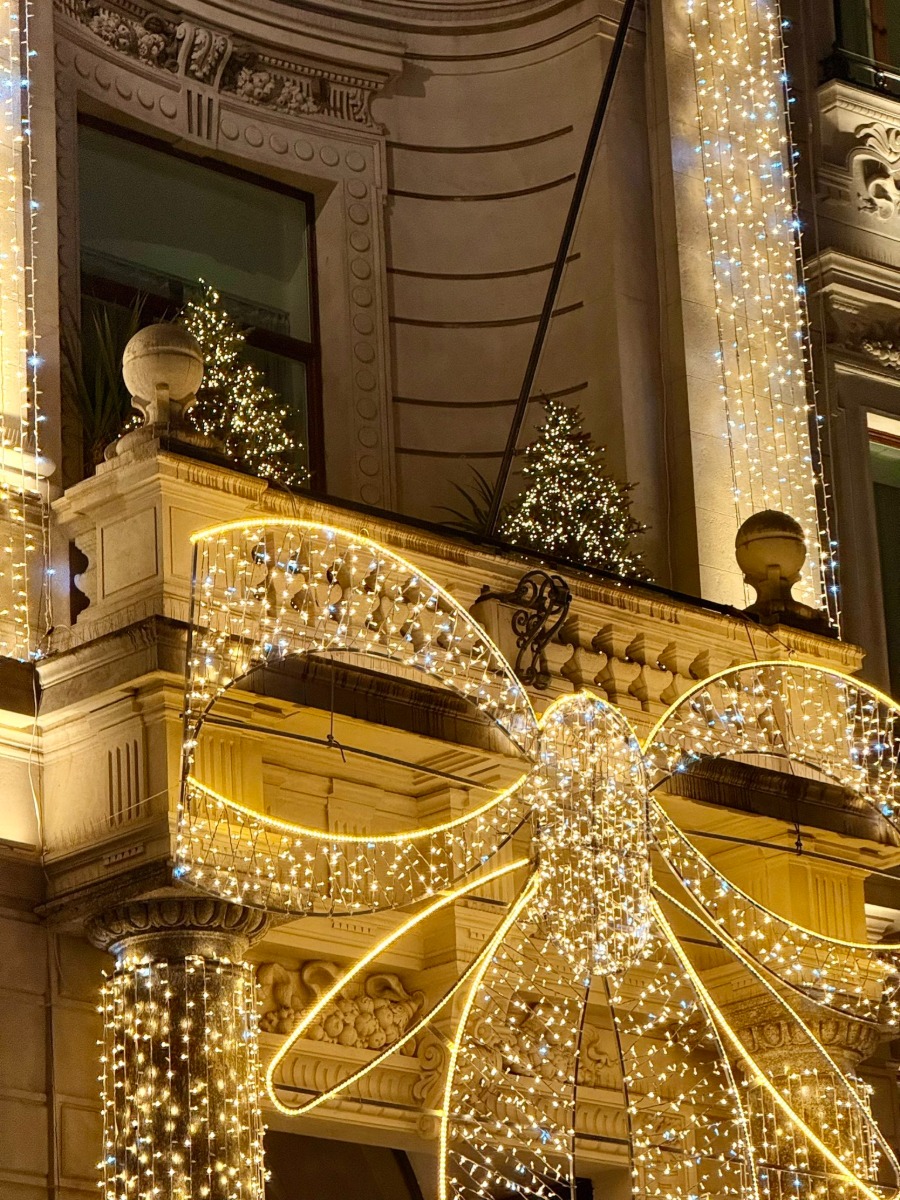 이탈리아 경제 수도 밀라노의 2024년 크리스마스 장식 | 인스티즈