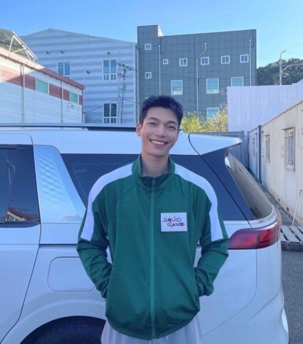 오징어 게임 경찰 황준호역 위하준 출연작 | 인스티즈