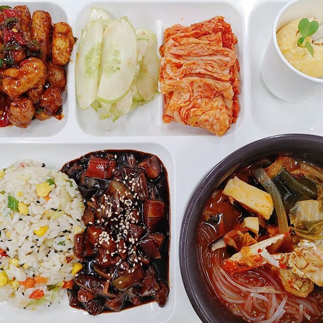 단체급식 맛초킹치킨 맛초킹탕수육 jpg | 인스티즈