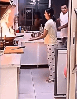 부성애가 강한 타입.gif | 인스티즈