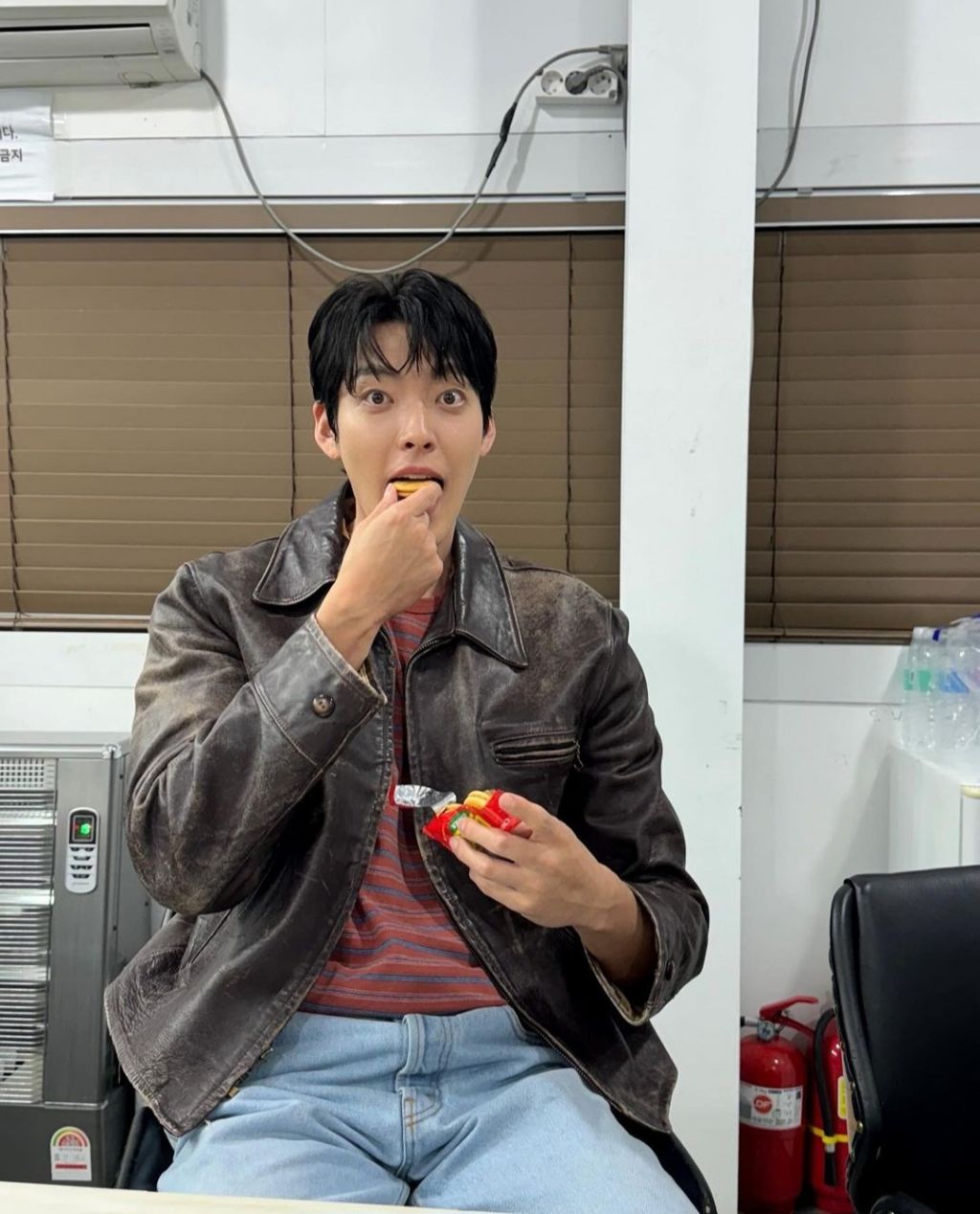 은숙드 촬영끝낸 김우빈 인스타 근황 | 인스티즈