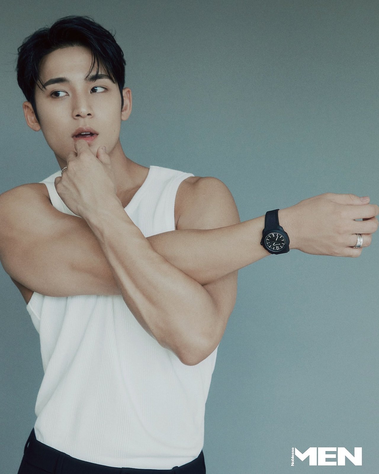 세븐틴 민규 불가리 워치 화보.jpg | 인스티즈