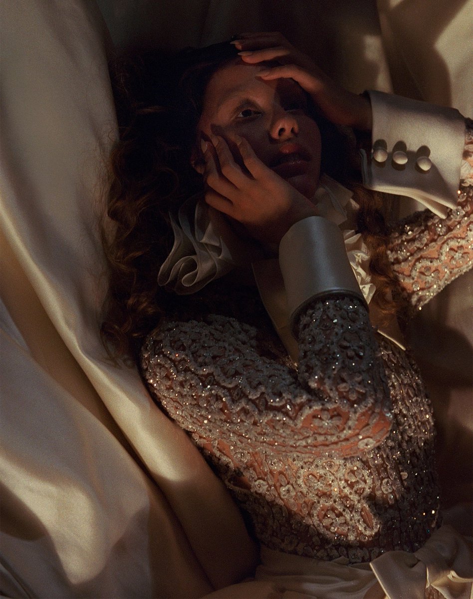 현재 반응 진짜 좋은 미아 고스 화보 | 인스티즈