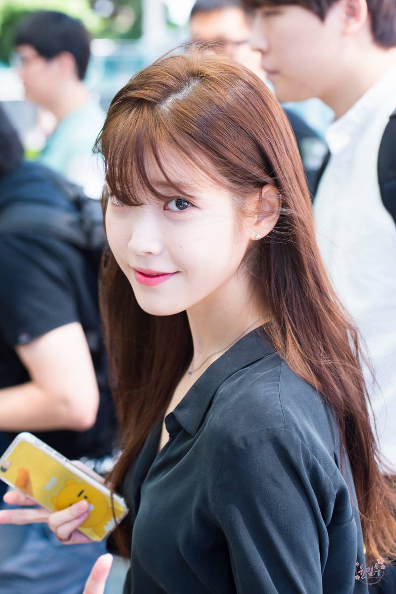 아이유가 좋아요 누른 팬아트.. | 인스티즈