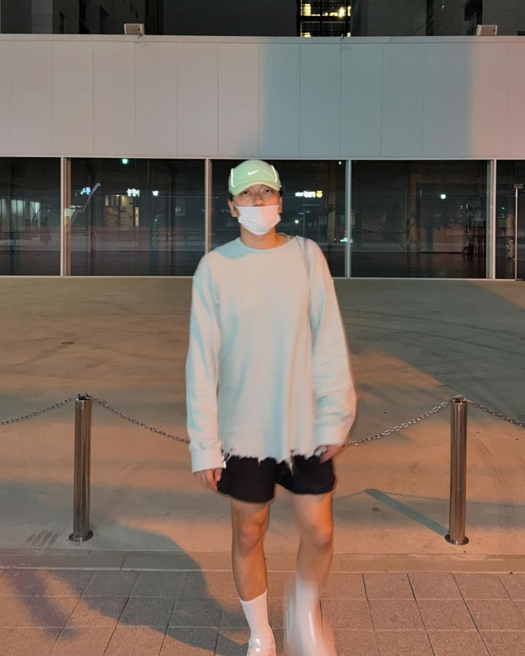 고양이가 뜯은거 아님ㅋㅋㅋㅋㅋㅋㅋㅋㅋ | 인스티즈