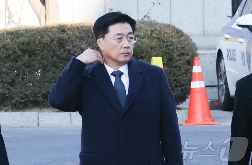 尹 탄핵 심판 증인으로 다시 출석하는 홍장원 | 인스티즈